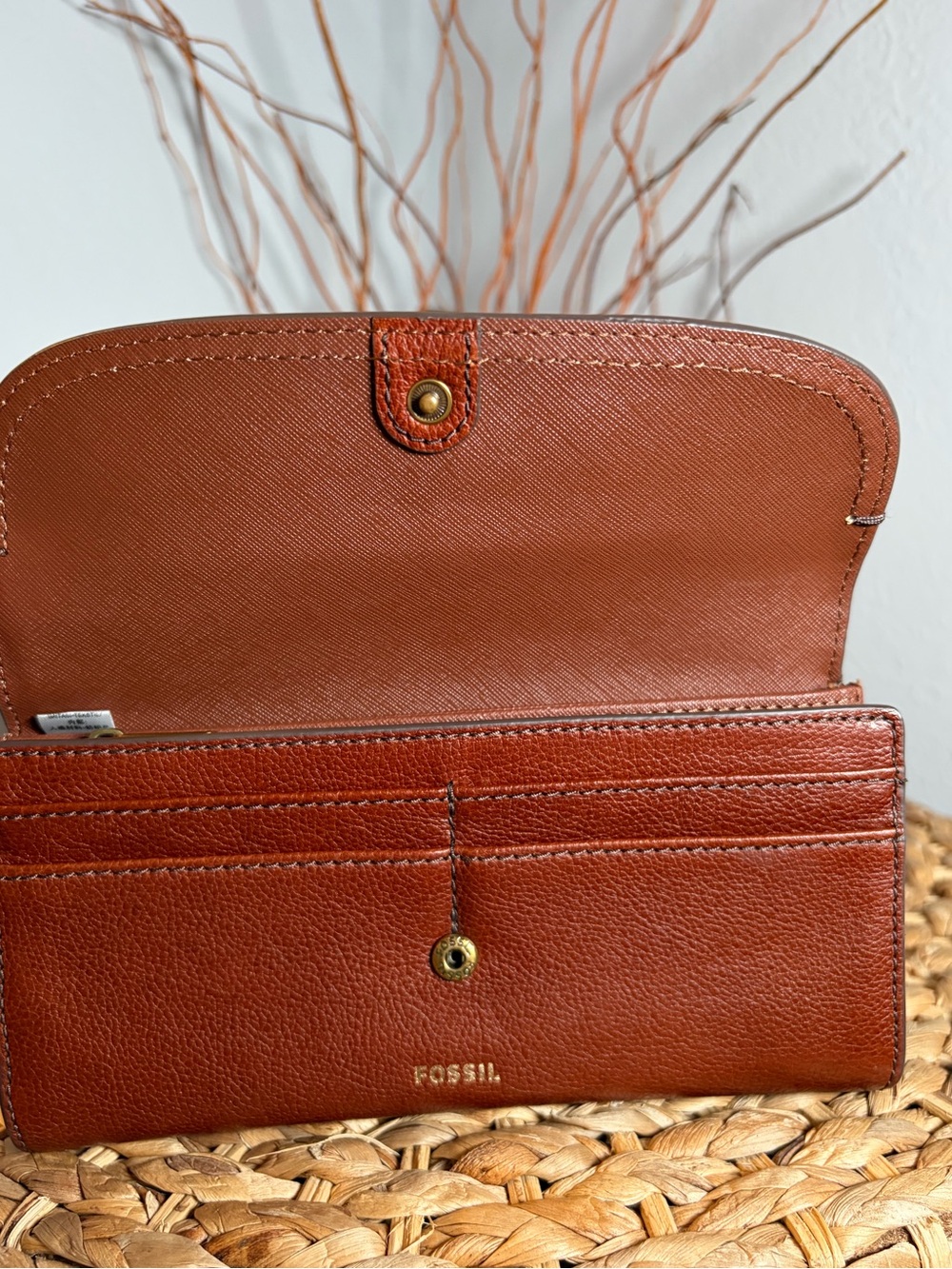 FOSSIL LEATHER FOLD WALLET - Picture 5 of 7